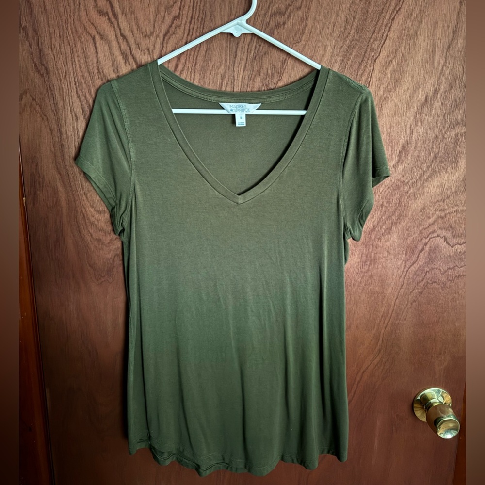 Market & Spruce V-Neck Knit Tee